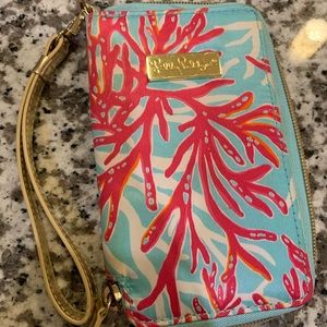 Lilly Pulitzer wristlet